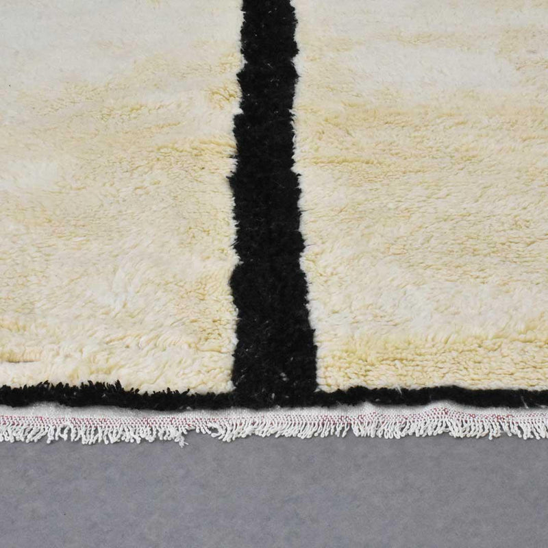 Moroccan Black and white rug - Ettilux Home