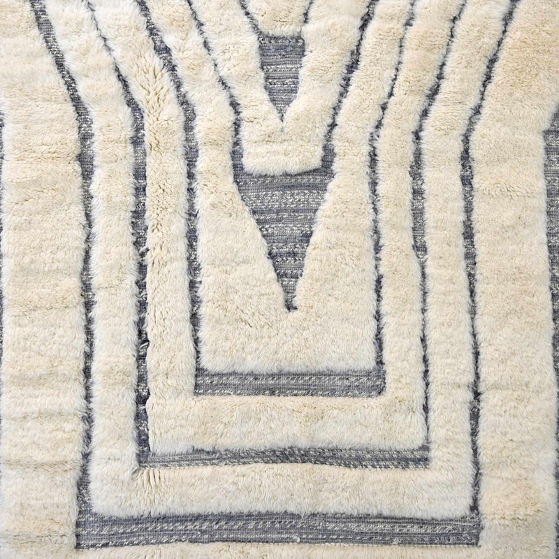 White Custom Made Luxury Beni Mrirt Rug - Ettilux Home