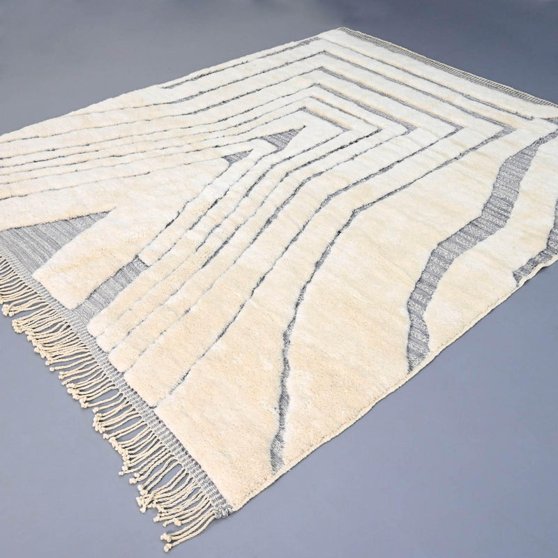 White Custom Made Luxury Beni Mrirt Rug - Ettilux Home